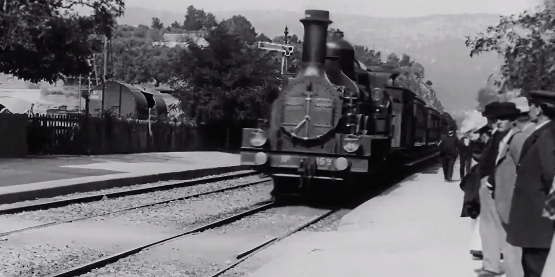 Príchod vlaku (L'Arrivée d'un train en gare de La Ciotat) © 1896 Georges Méliès