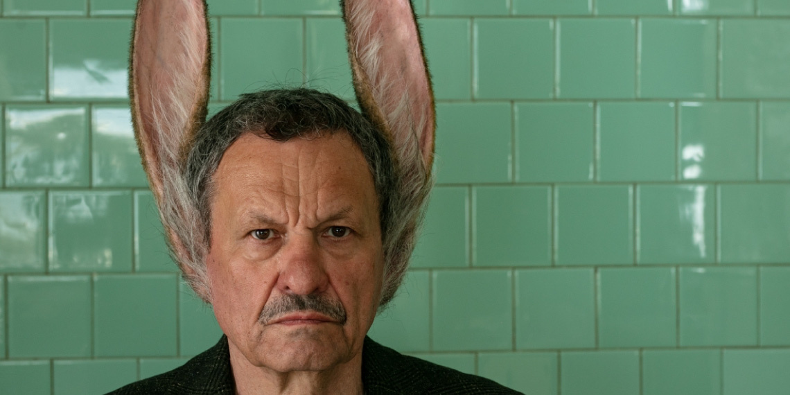 Muž so zajačími ušami © 2021 Slovenská filmová a televízna akadémia