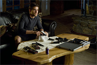 Oliver Jackson-Cohen ako Vrah v krimidráme Faster (2010)