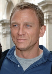 Daniel Craig
